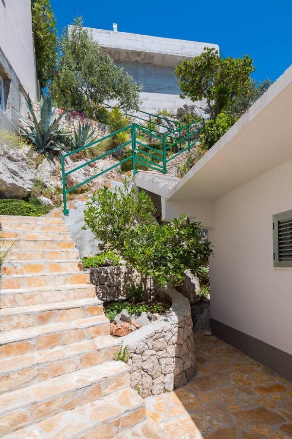 Apartments Amavi Vinišće Exteriér fotografie